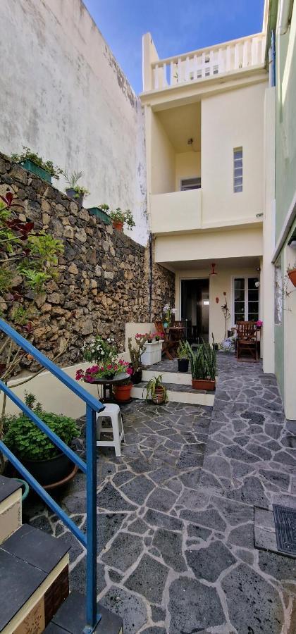 A-Tipica Guesthouse Ponta Delgada  Exterior photo
