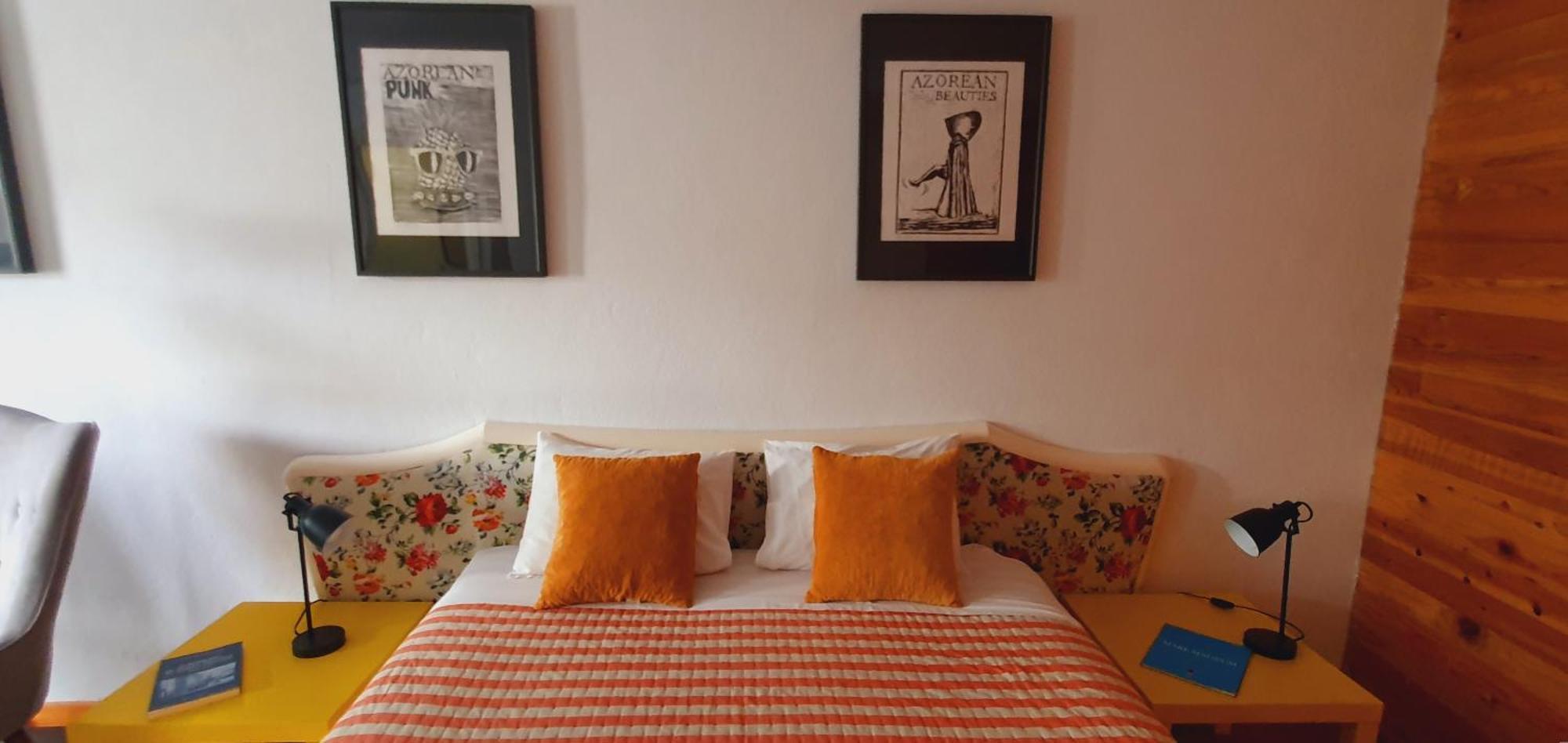 A-Tipica Guesthouse Ponta Delgada  Exterior photo
